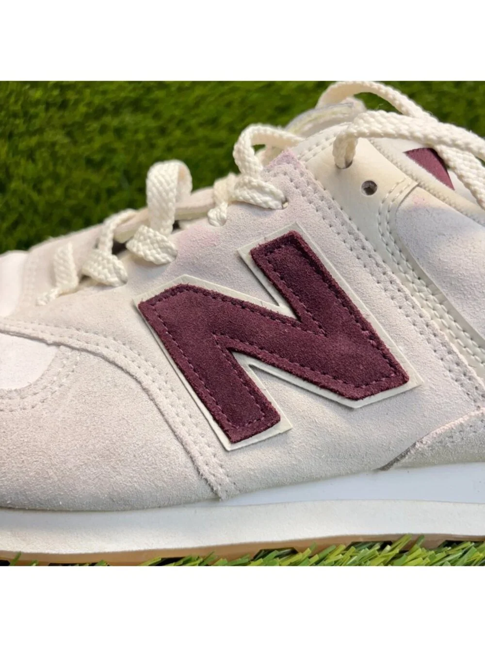 New Balance 574 Mens Size 13 Cream Burgundy Athletic Walking Shoes Sneakers